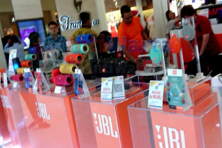 JBL Audio Bawa 6 Speaker Nirkabel Ke Surabaya