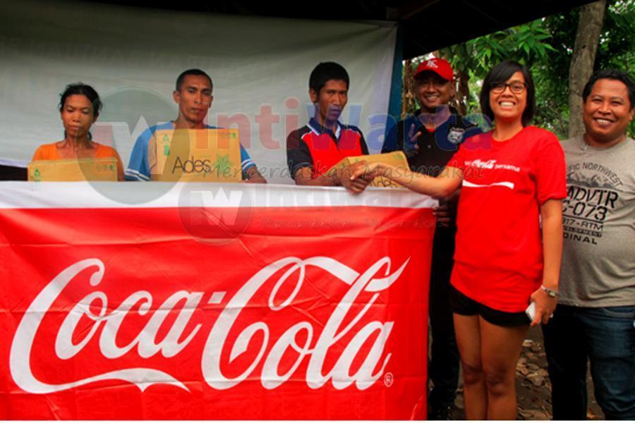 Coca-Cola Bantu Korban Banjir Buleleng