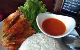 Ayam Bumbu Rujak Kedai Mak Mami Hadir Di Surabaya